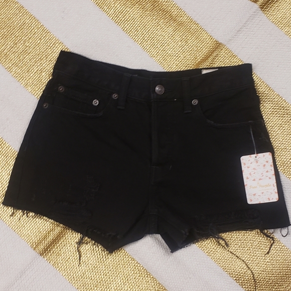 FREE PEOPLE SOFIA DISTRESSED JEAN SHORTS - Picture 3 of 6